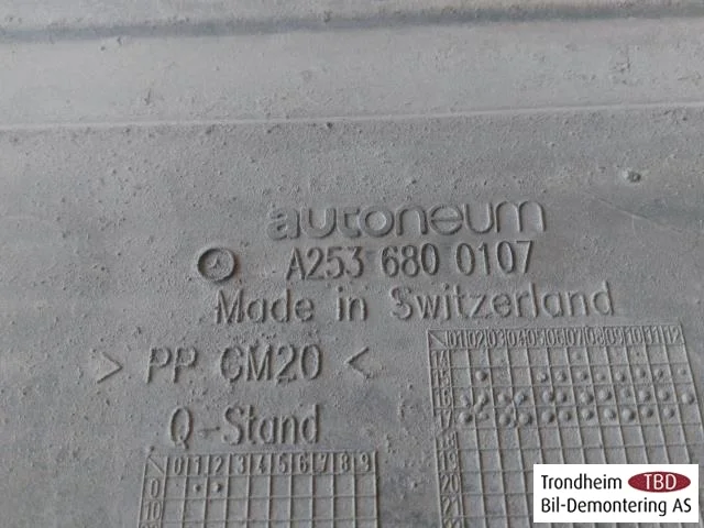 Mercedes GLC X253/C253 2015-22 Scut inferior (motor/cutie de viteze/podea) vedere 4