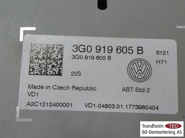 Volkswagen PASSAT 2015-19 GPS navigáció view 3