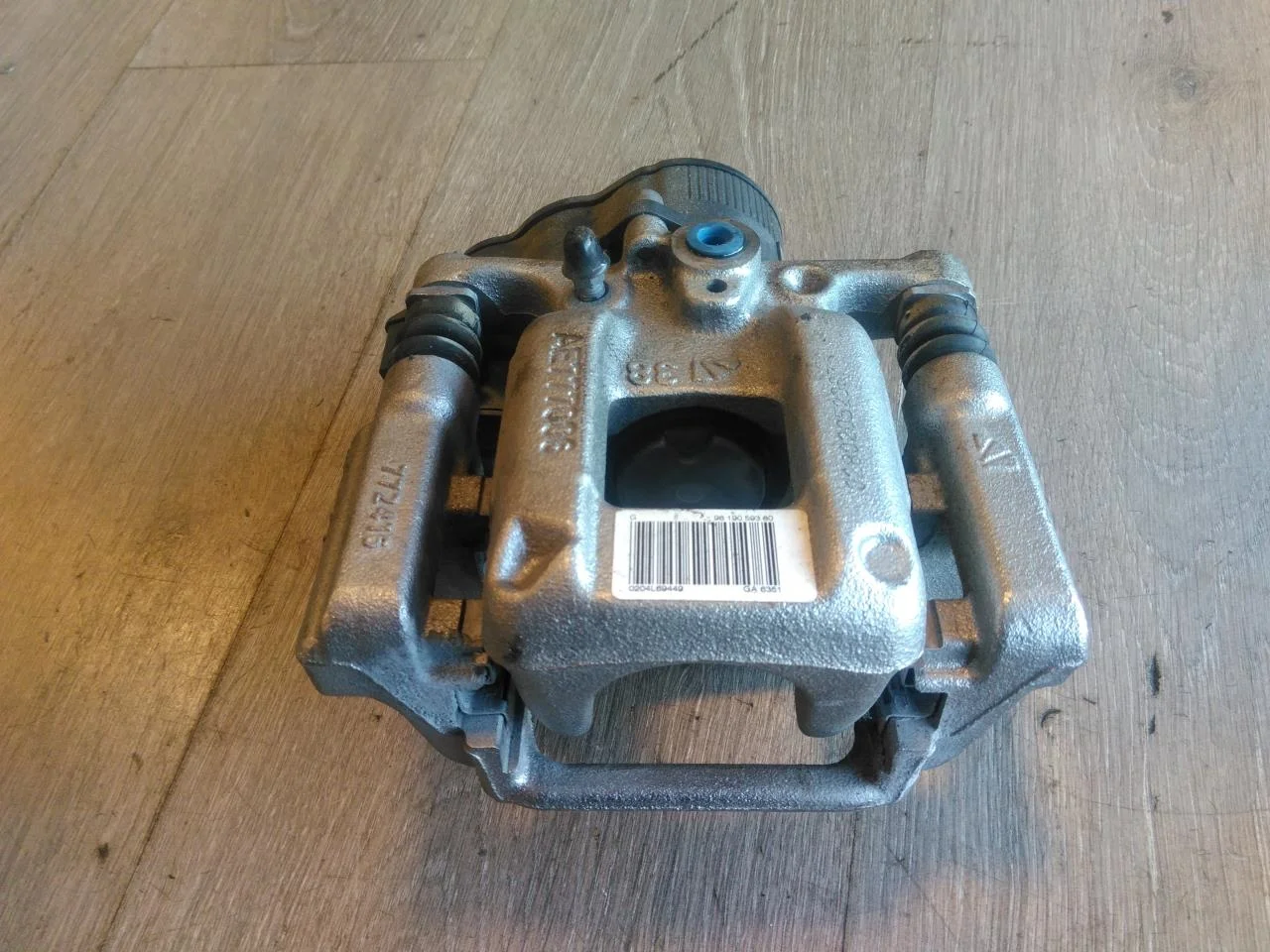 Peugeot 208/E-208 2020-> Féknyereg, hátsó, bal