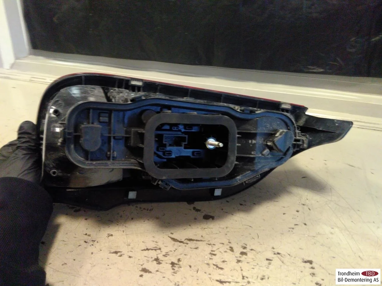 Volkswagen UP!, E-UP! Right tail light view 2