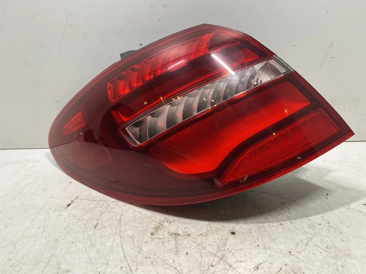 Mercedes B 180-200 W246/W242 2012-19 Hátsó lámpa, bal