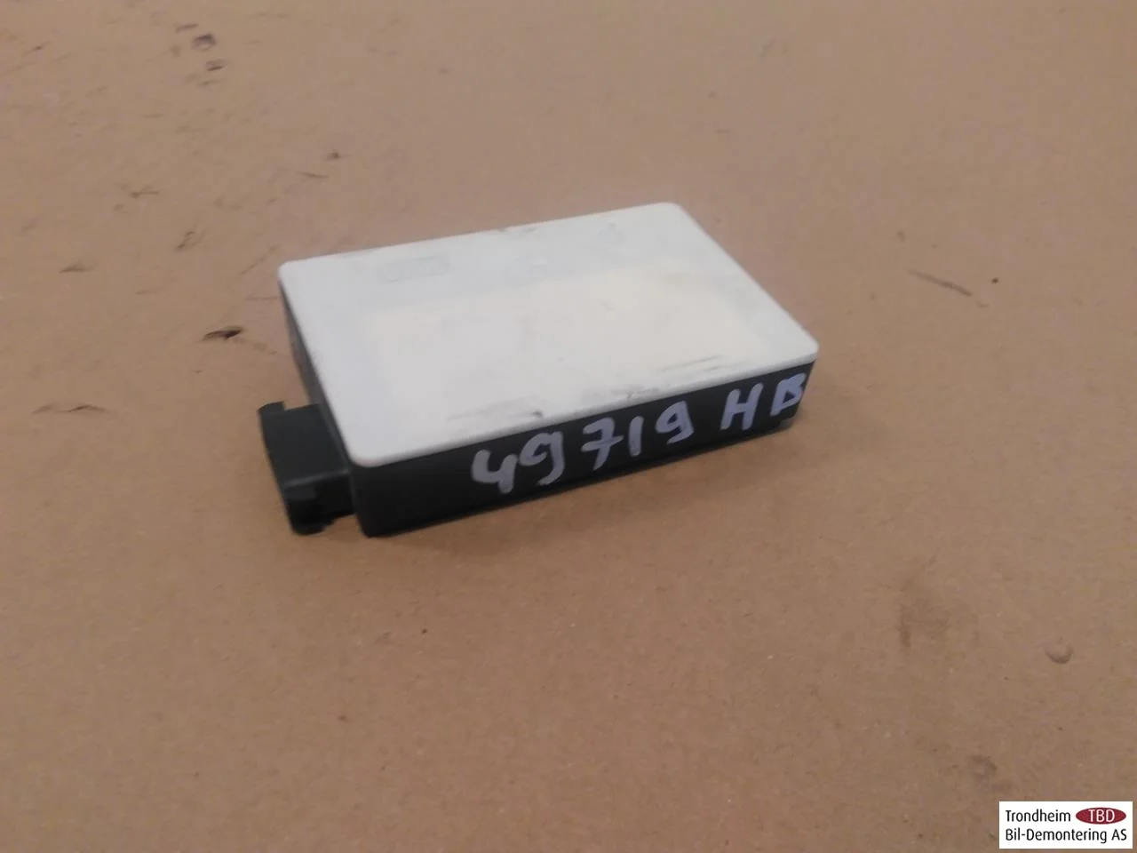 Mercedes EQA H243 2021- Active collision protection sensor