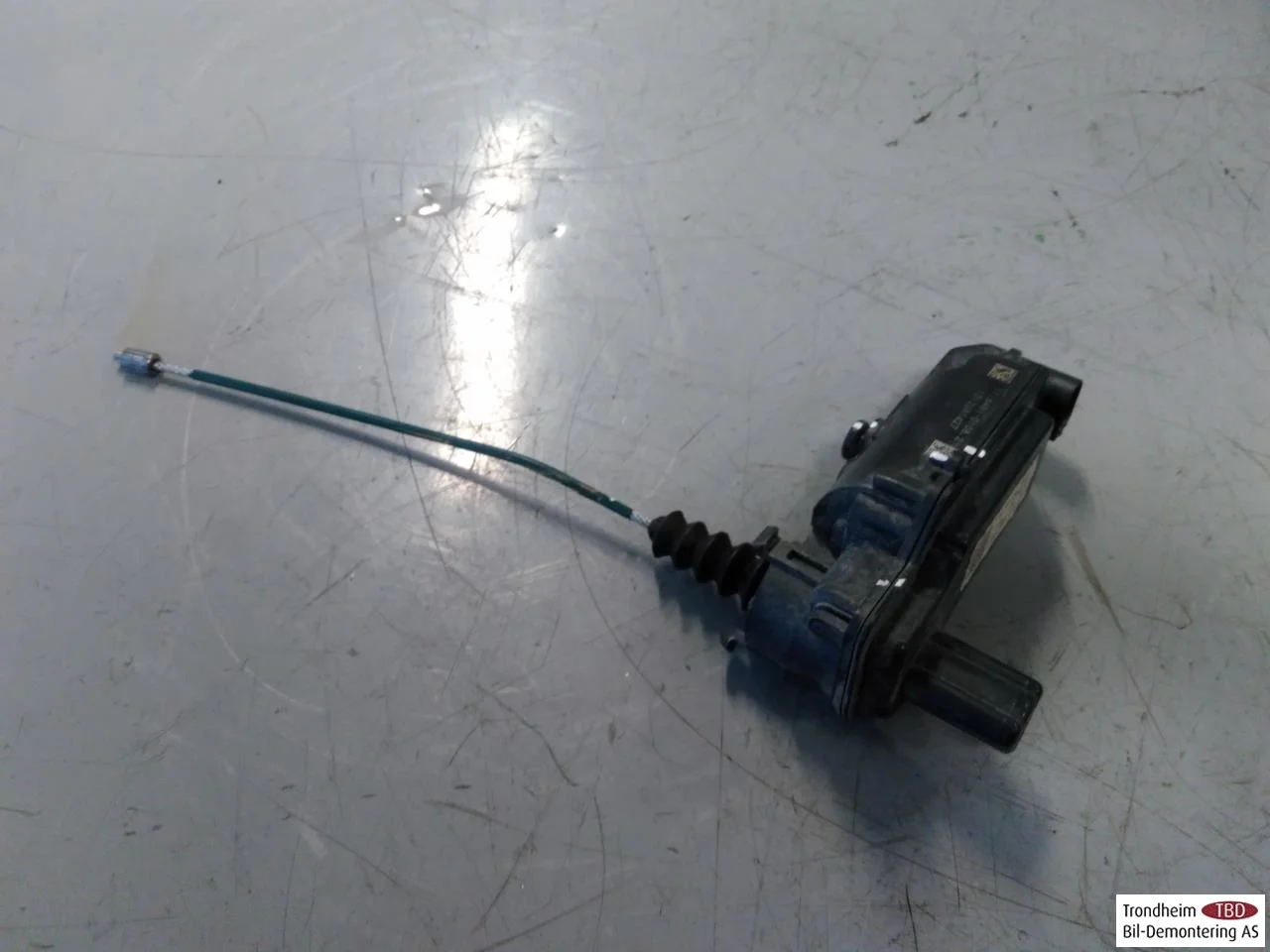 Volkswagen ID.5 2022- Parking brake motor unit