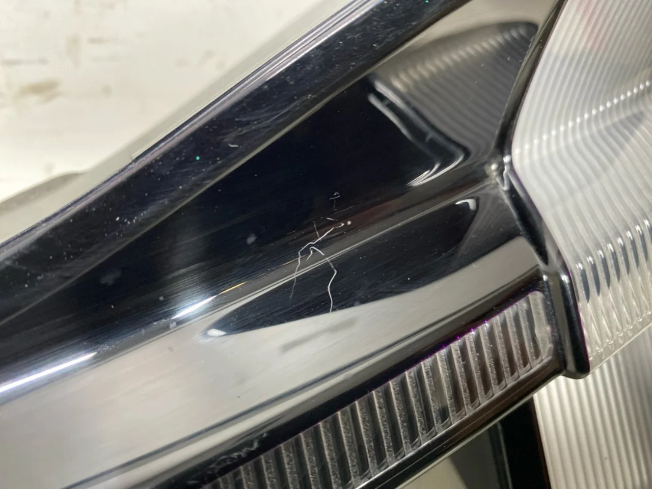Ford MUSTANG MACH-E 2021- Right tail light on tailgate, inner view 2