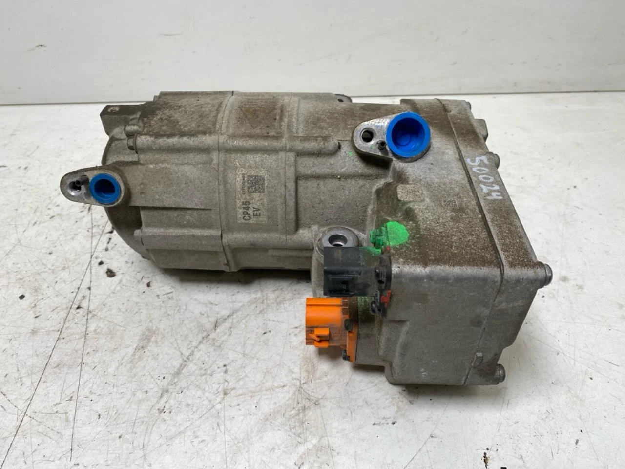 Hyundai IONIQ 5 NE 2022- A/C compressor