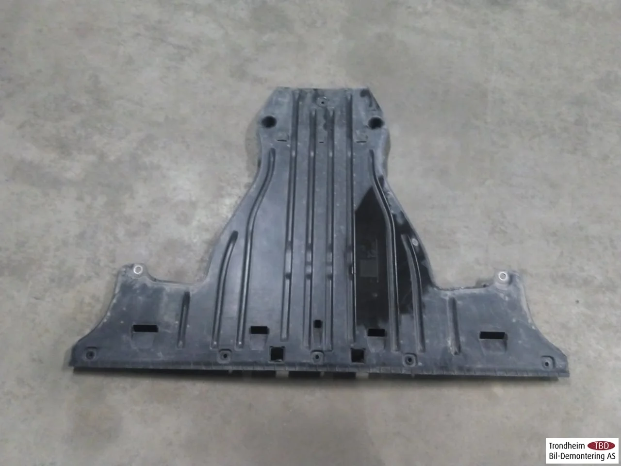 Skoda ENYAQ IV 2021- Underbody protection plate (engine/gearbox/floor)