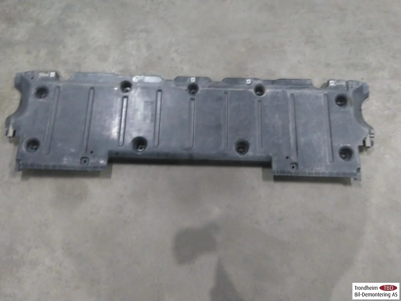 Skoda ENYAQ IV 2021- Underbody protection plate (engine/gearbox/floor)