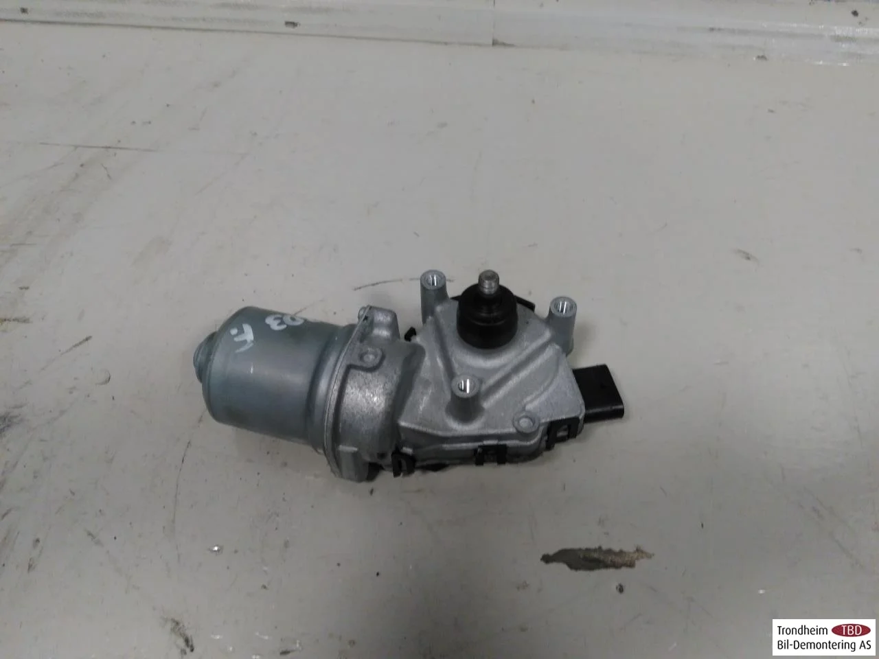 BMW IX3 G08 2021-25 Windshield wiper motor