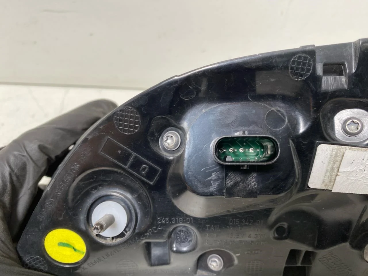 Tesla MODEL Y 2021- Rear light, left, on tailgate (inner) view 4