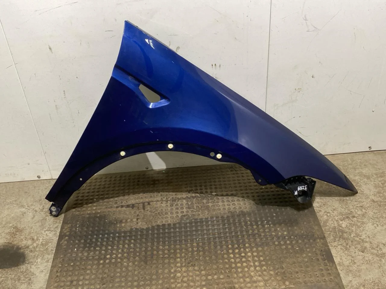 Tesla MODEL X 2016- Front right fender