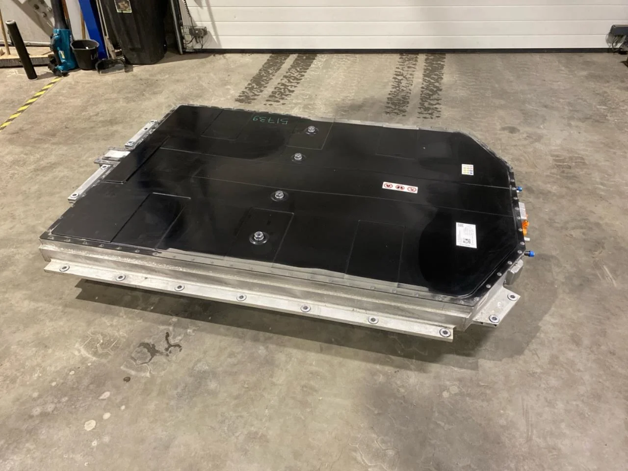 Fisker OCEAN High-voltage battery view 4