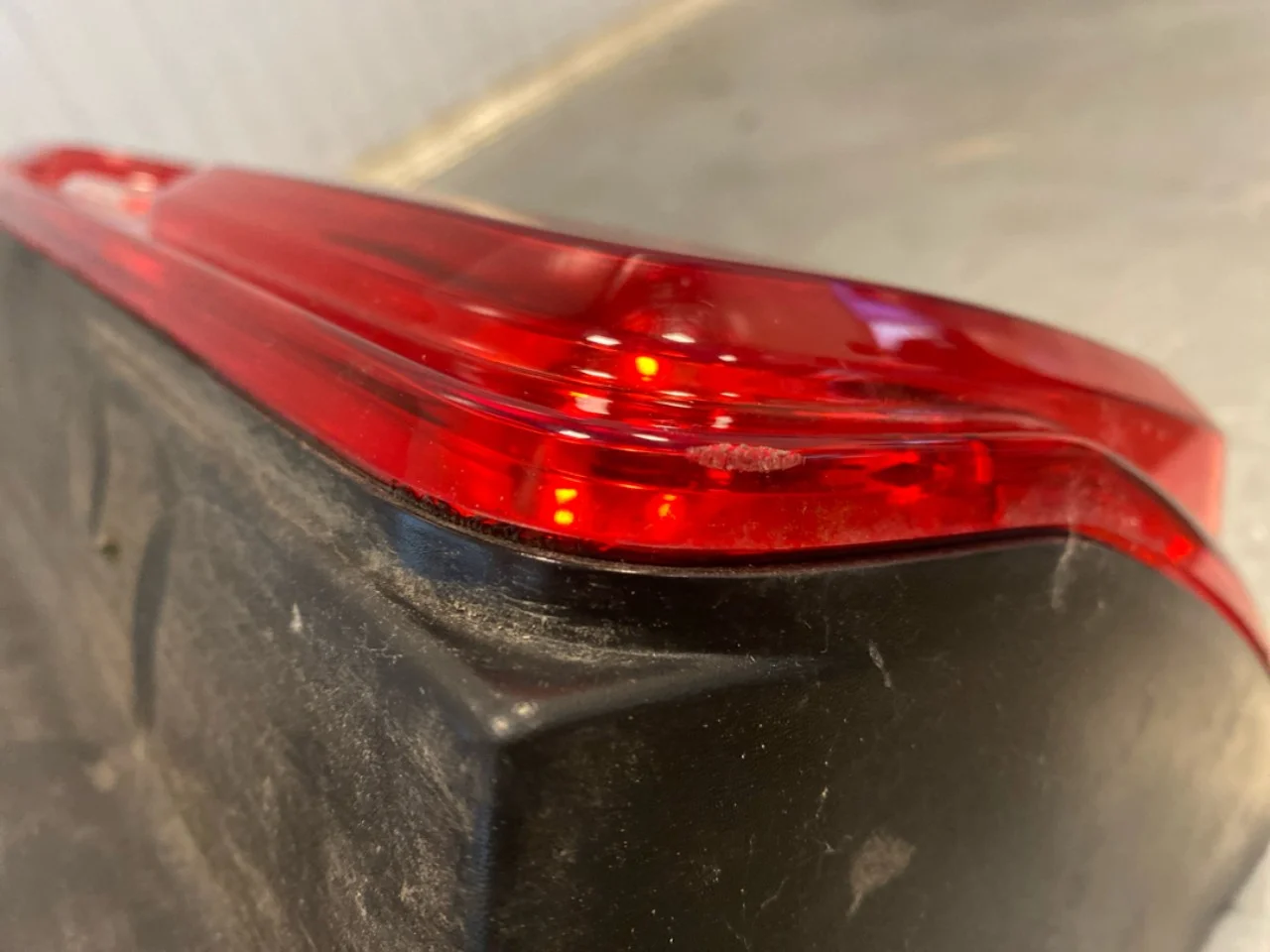 Opel / Vauxhall VIVARO 2020- Hátsó lámpa, jobb nézet 3