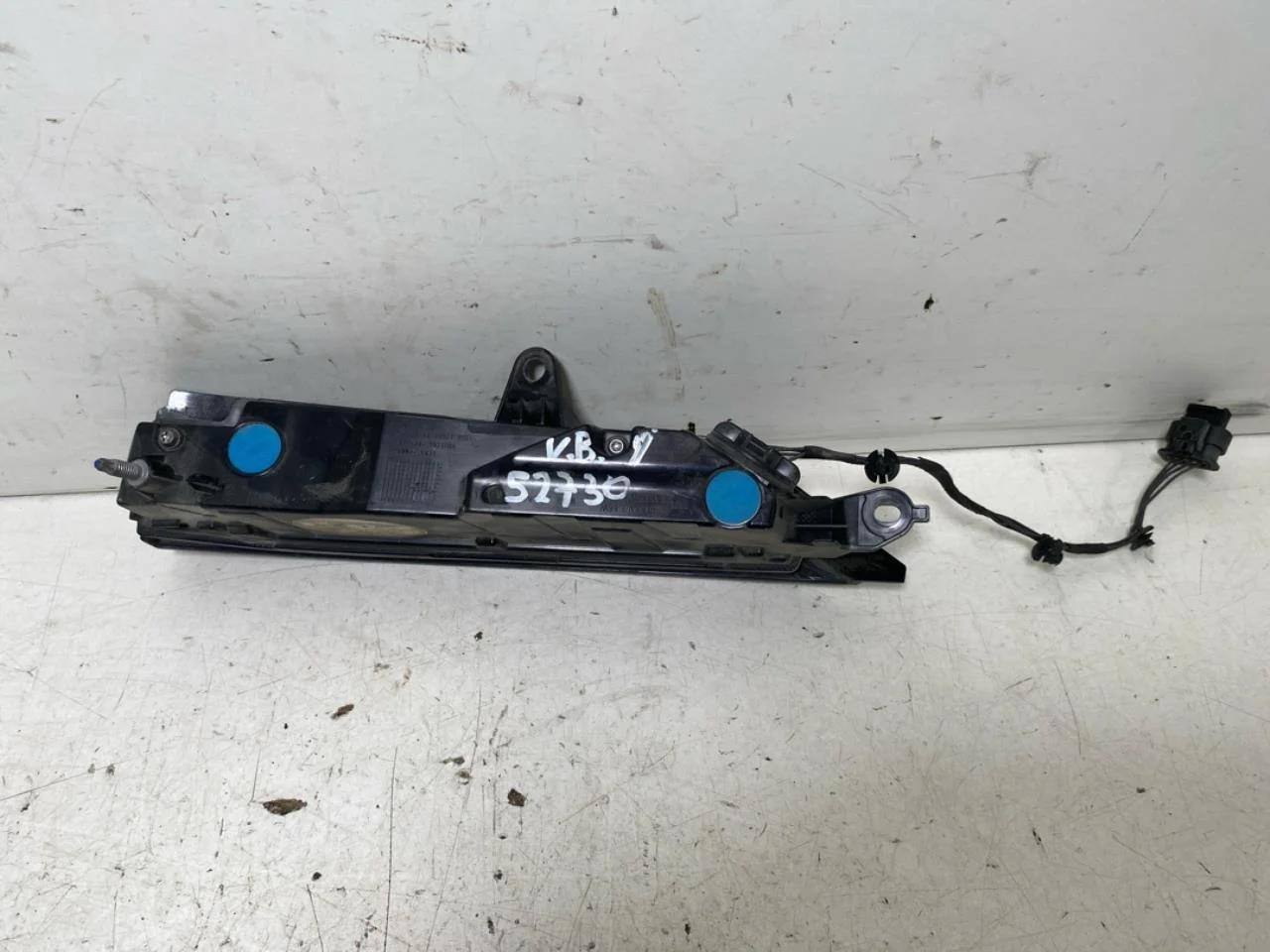 Polestar 2 2020- Rear light, left, on tailgate (inner) view 2