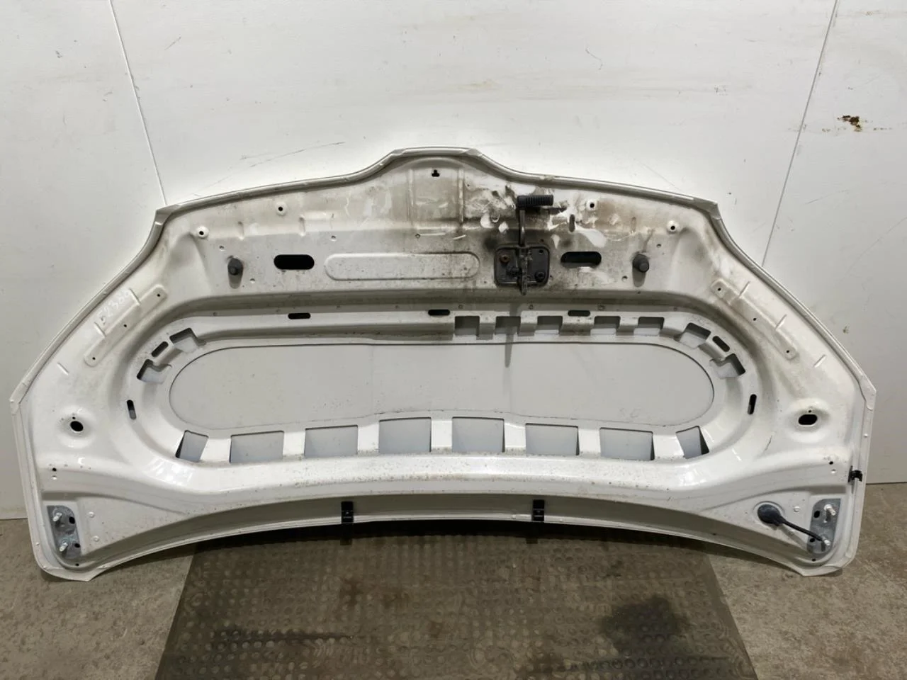 Skoda CITIGO Motorháztető view 2