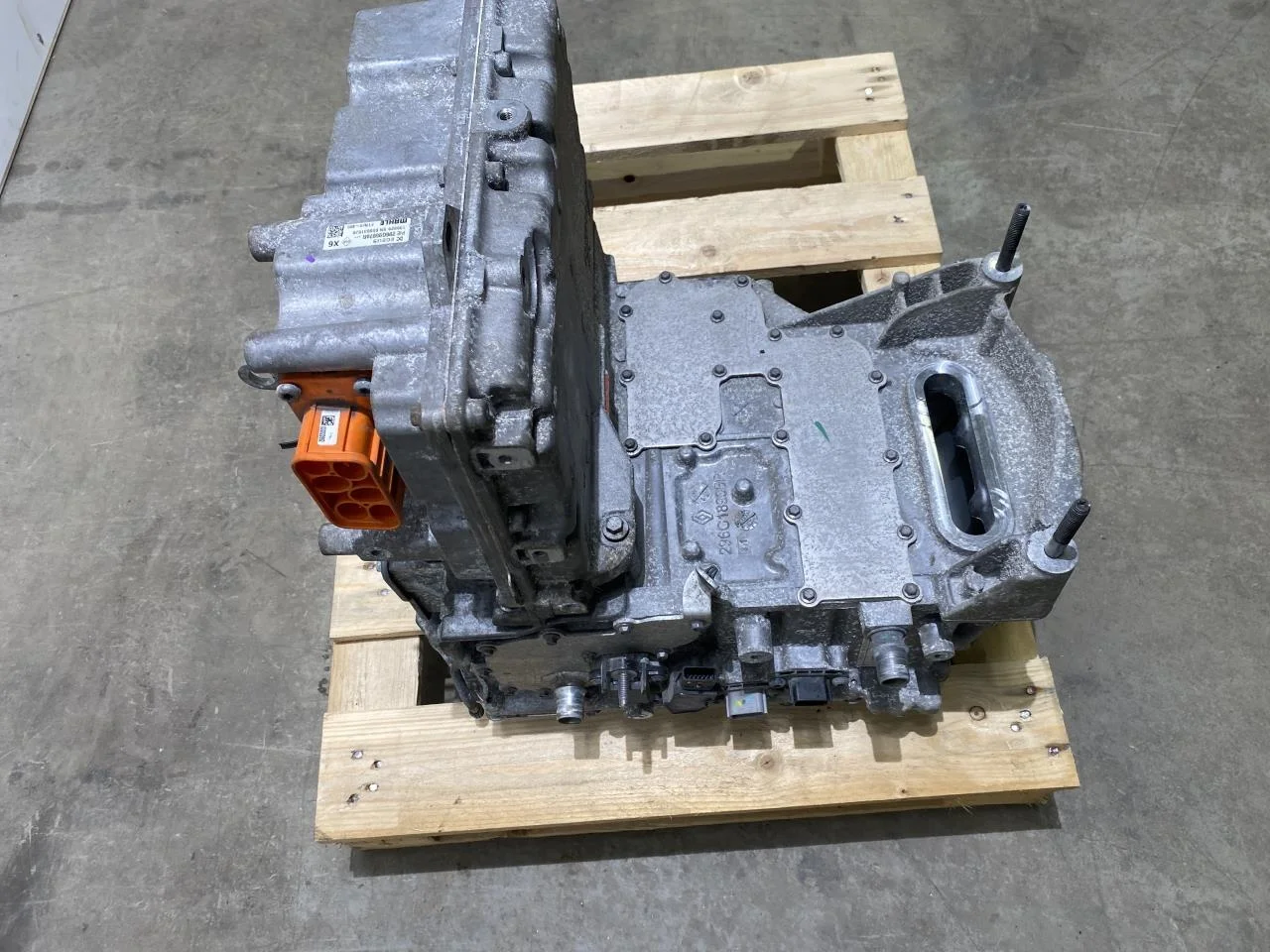 Renault ZOE/E- TECH 2013--> Invertor, 12-220V vedere 2