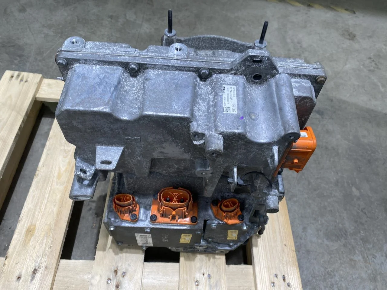 Renault ZOE/E- TECH 2013--> Invertor, 12-220V vedere 3