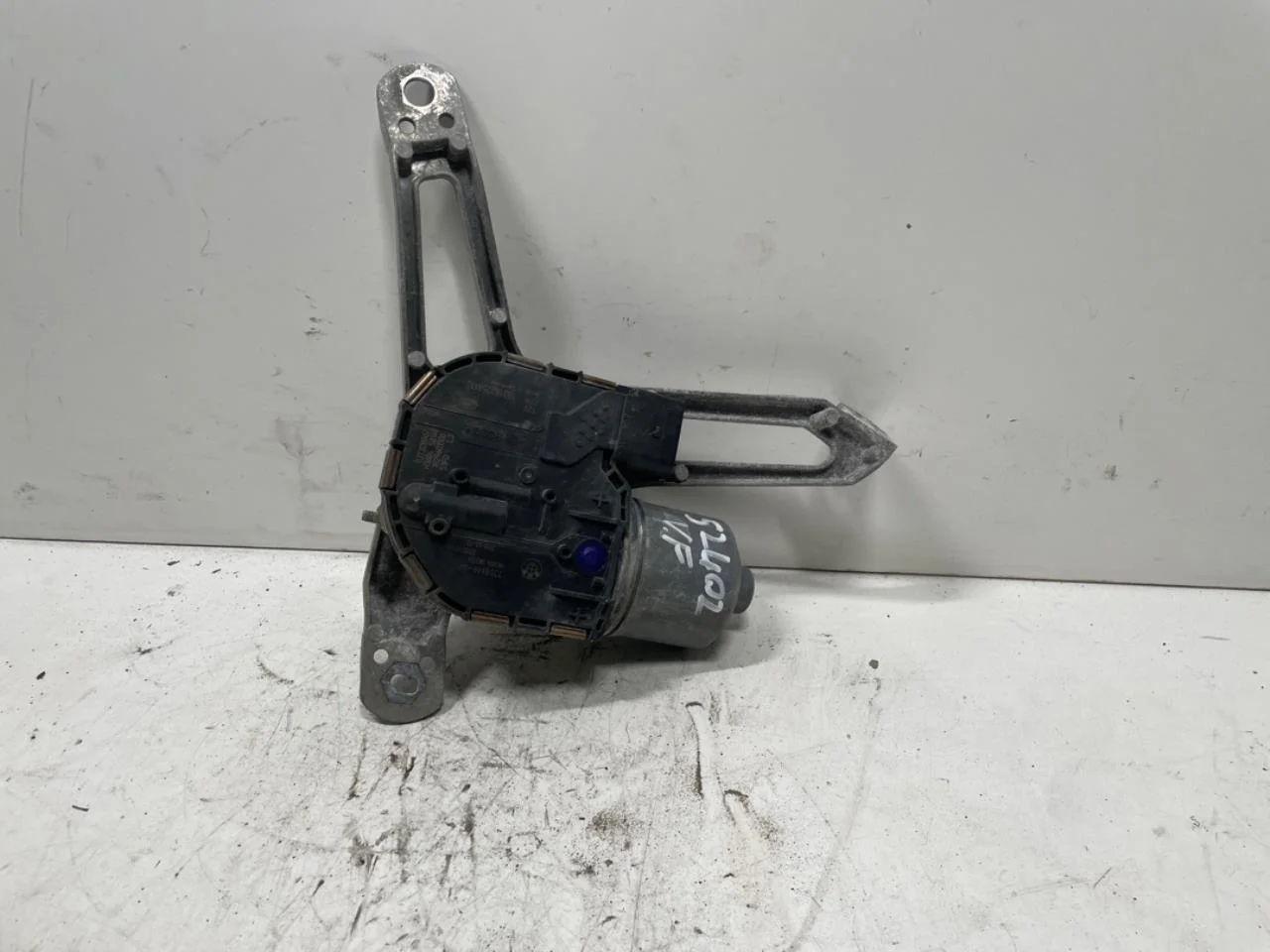 BMW I3 I01 2013-22 Motor ștergător parbriz vedere 2