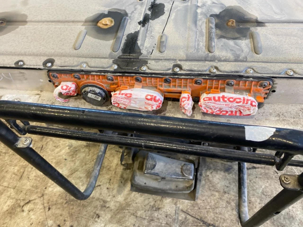 Volkswagen ID BUZZ/CARGO 2022- High-voltage battery view 3