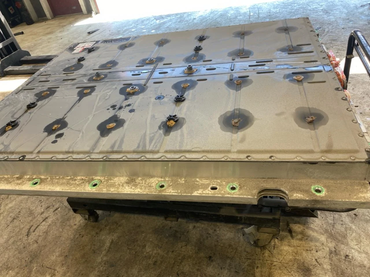 Volkswagen ID BUZZ/CARGO 2022- High-voltage battery view 4