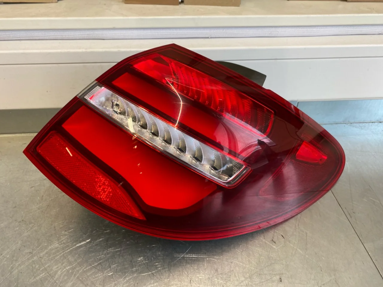 Mercedes B 180-200 W246/W242 2012-19 Hátsó lámpa, jobb