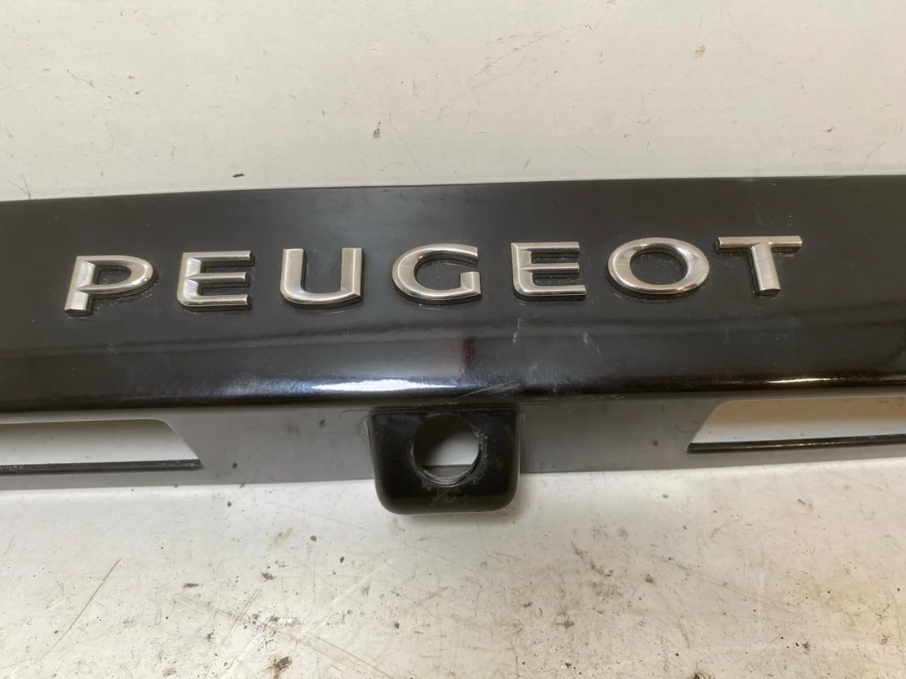 Peugeot EXPERT/E-EXPERT 2017-> Tailgate exterior handle view 2