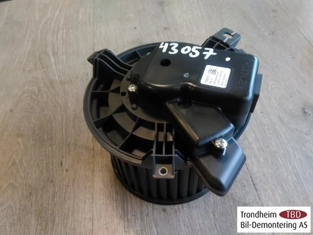 Tesla MODEL 3 2017--> Fűtésventilátor motor