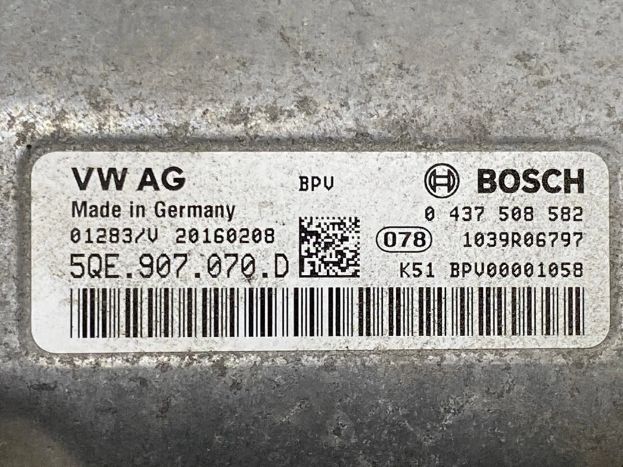 Volkswagen GOLF, E-GOLF VII 2013-20 Inverter, 12-220V nézet 3