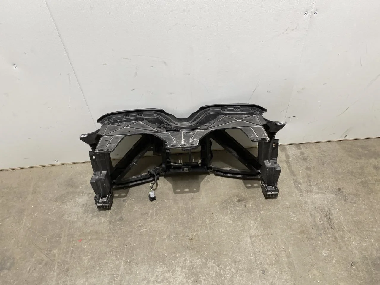 BMW IX 2022- Front panel view 2