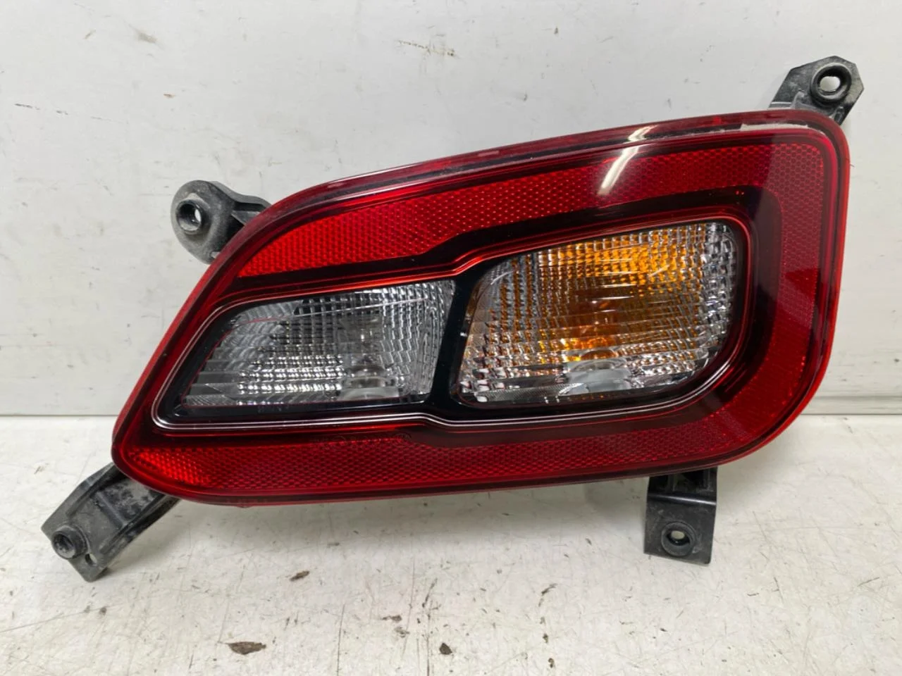 Hyundai KONA / ELECTRIC 2018-23 Hátsó lámpa, jobb
