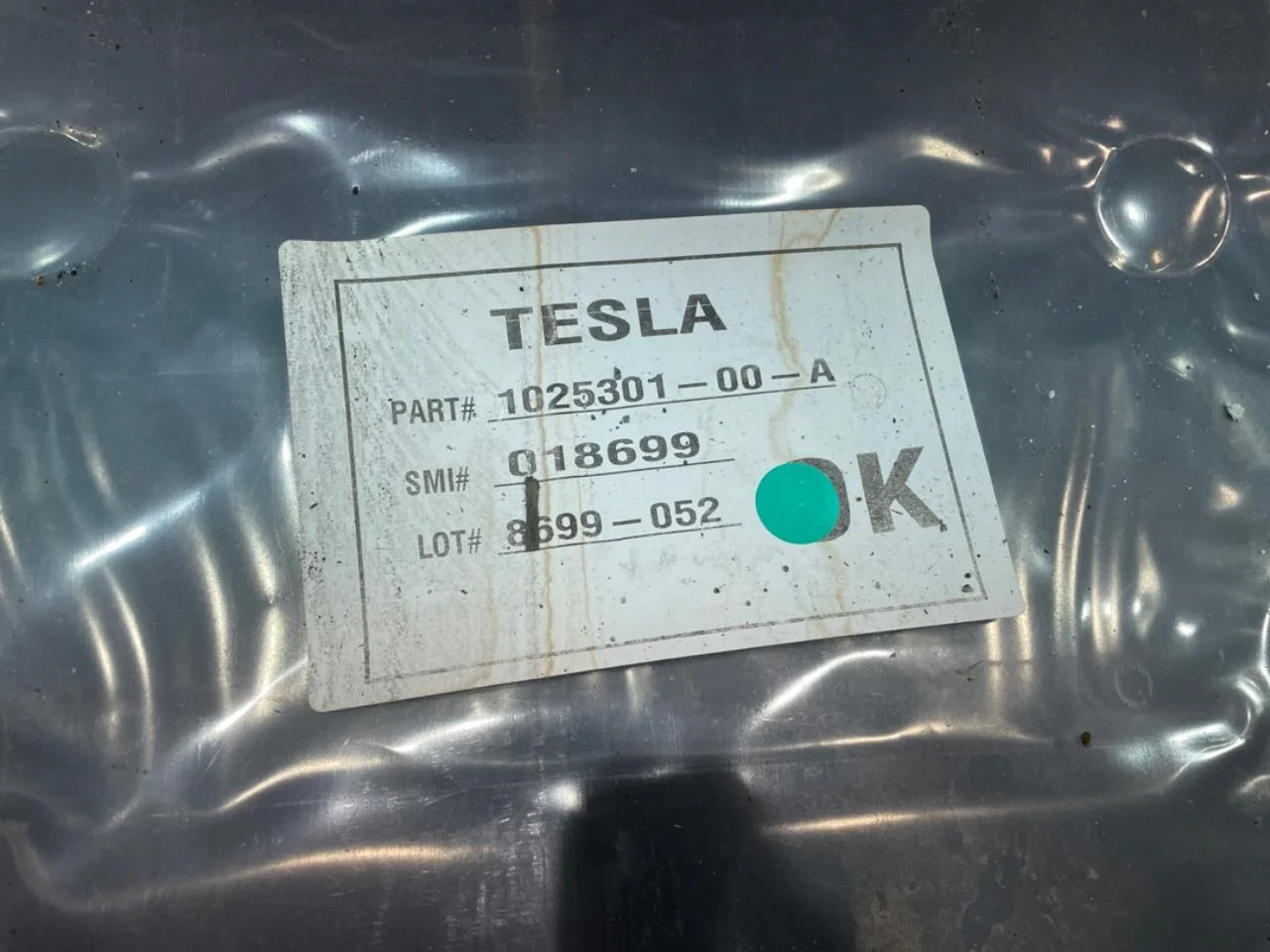 Tesla MODEL S 2013- High-voltage battery view 3