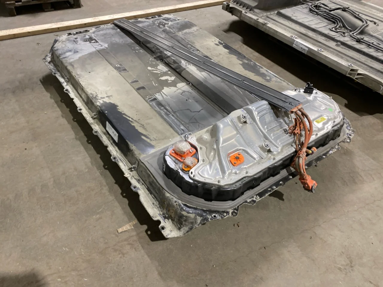 Tesla MODEL 3 2017--> High-voltage battery view 3