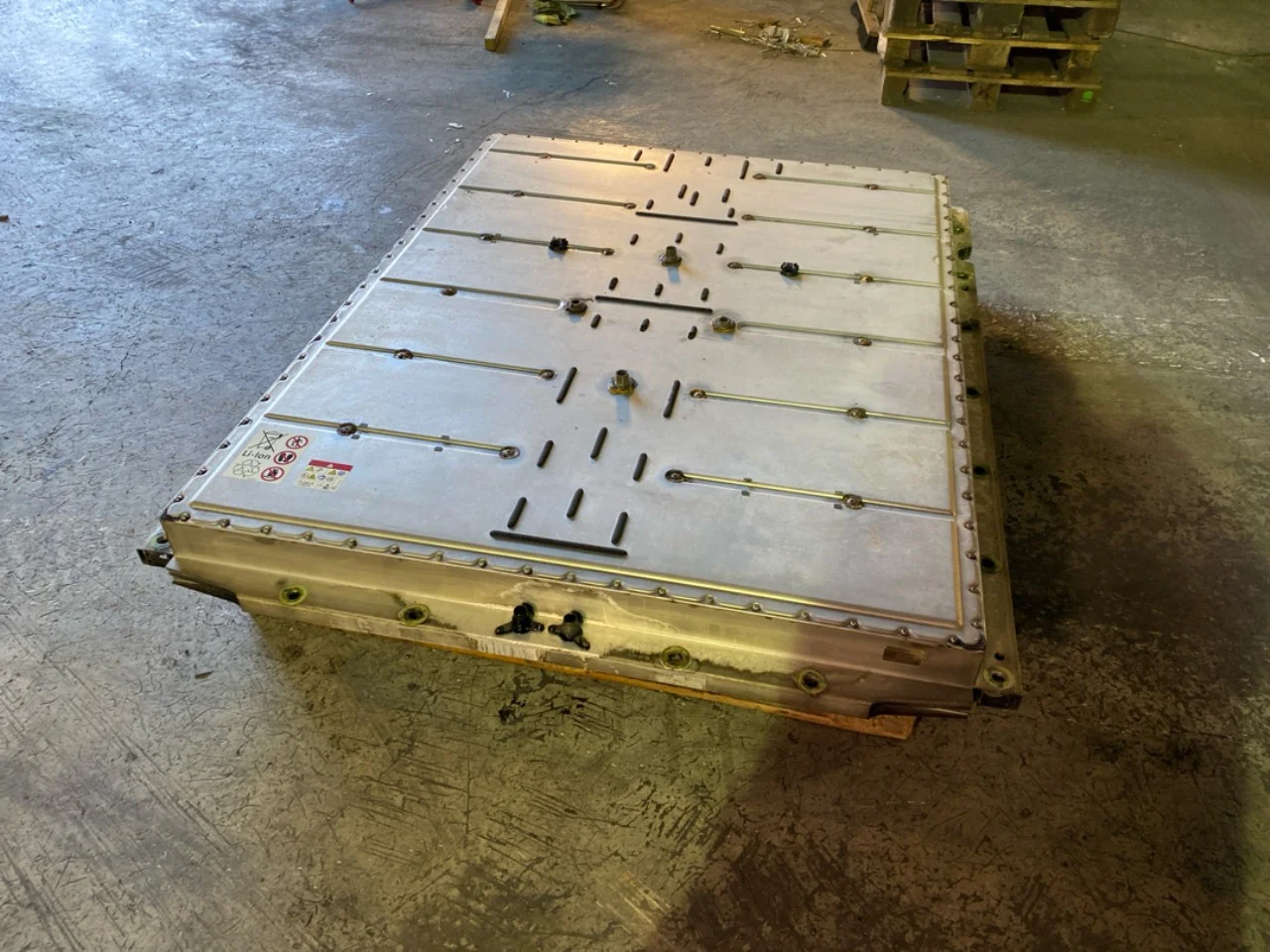 Volkswagen ID.4 2021- High-voltage battery view 4