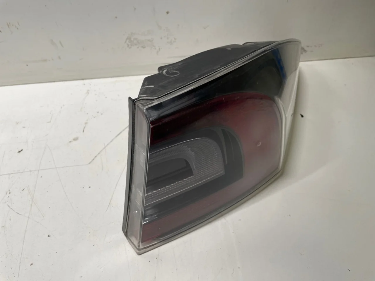Tesla MODEL S 2013- Hátsó lámpa, jobb nézet 2