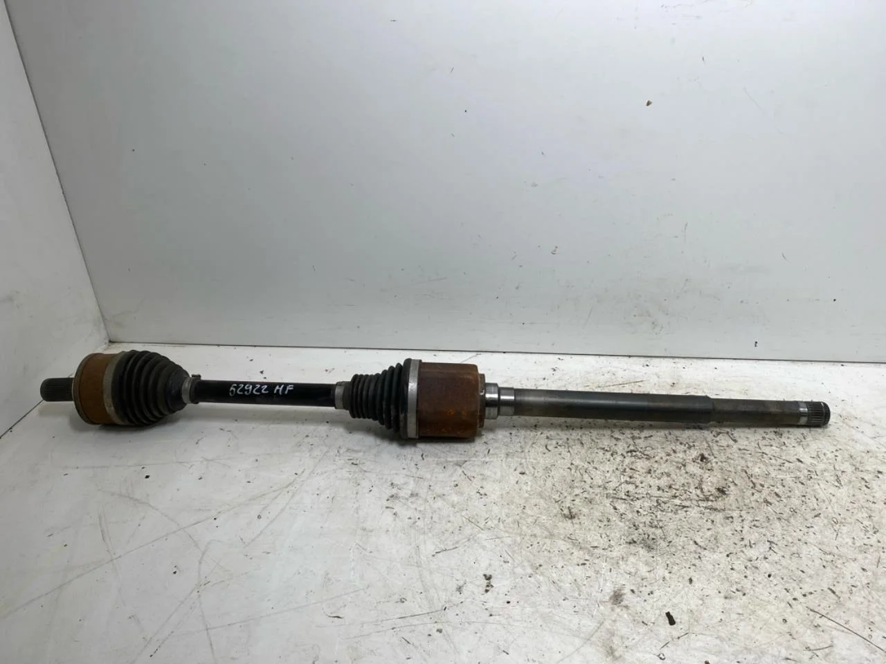 Front right driveshaft view 2