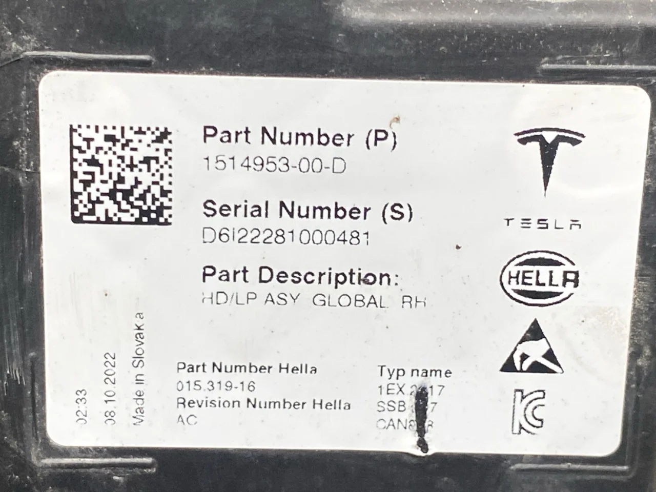 Tesla MODEL Y 2021- Fényszóró, jobb nézet 4