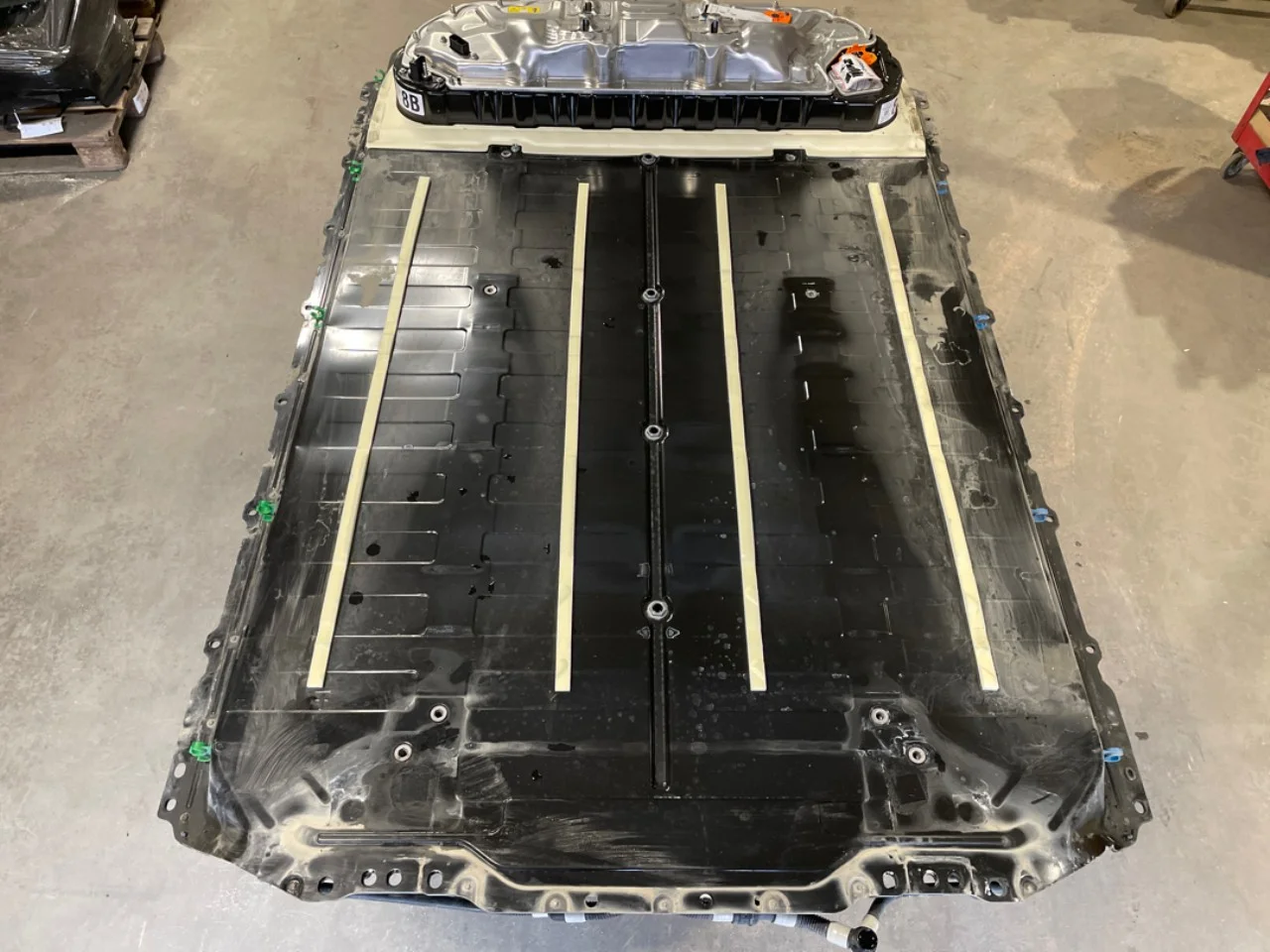 Tesla MODEL Y 2021- Baterie de înaltă tensiune vedere 3