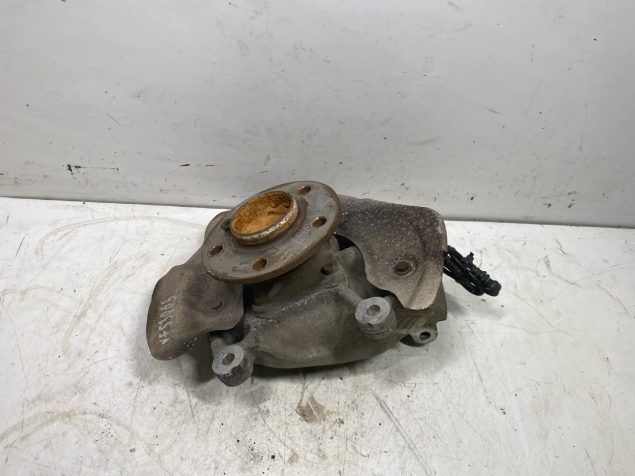 BMW I3 I01 2013-22 Stub axle carrier, left front
