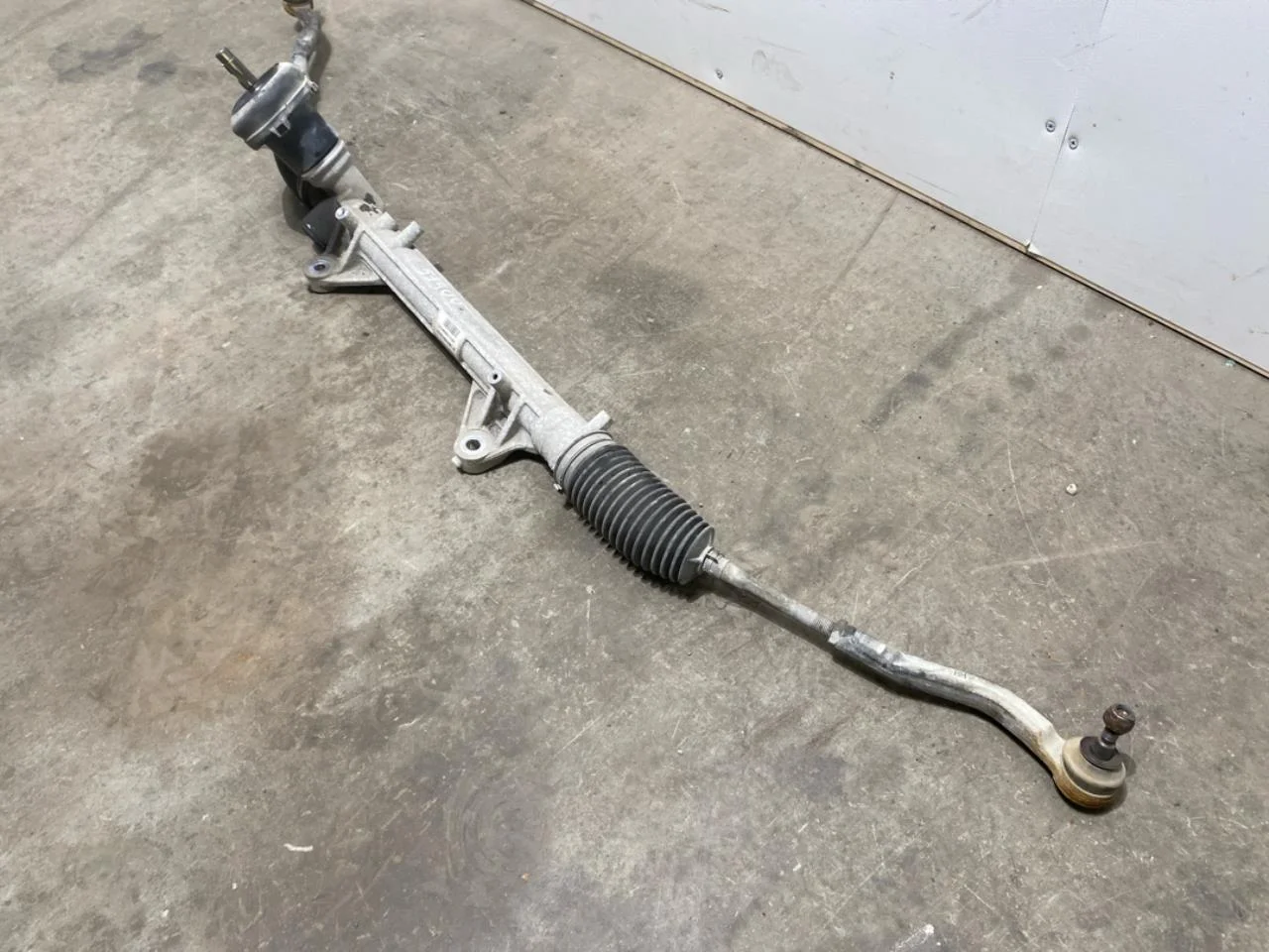 Renault ZOE/E- TECH 2013--> Hydraulic power steering rack view 3