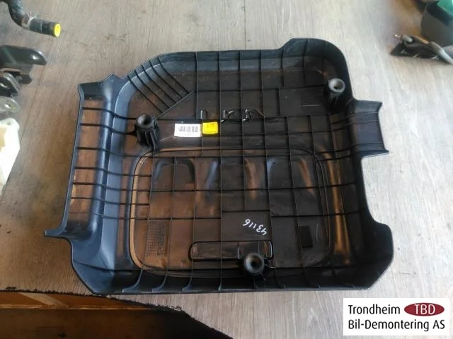 Kia SOUL 2009- Capac motor superior vedere 2
