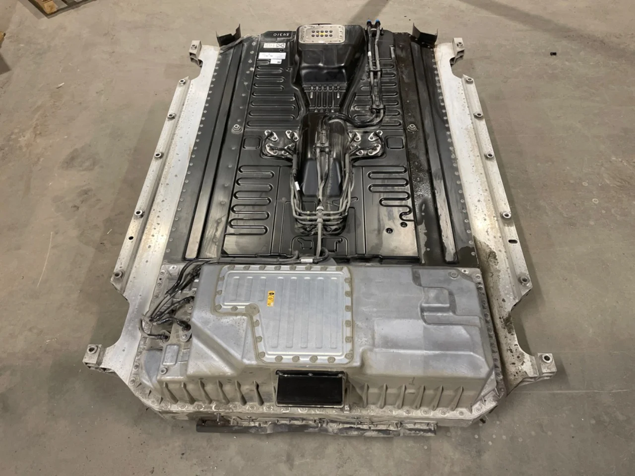 Mercedes EQC 2020- Baterie de înaltă tensiune vedere 2
