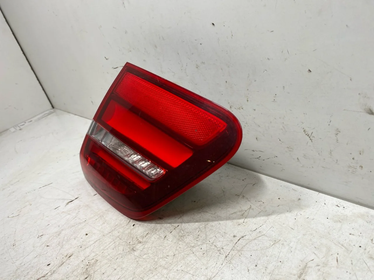 Mercedes B 180-200 W246/W242 2012-19 Right tail light on tailgate, inner view 2