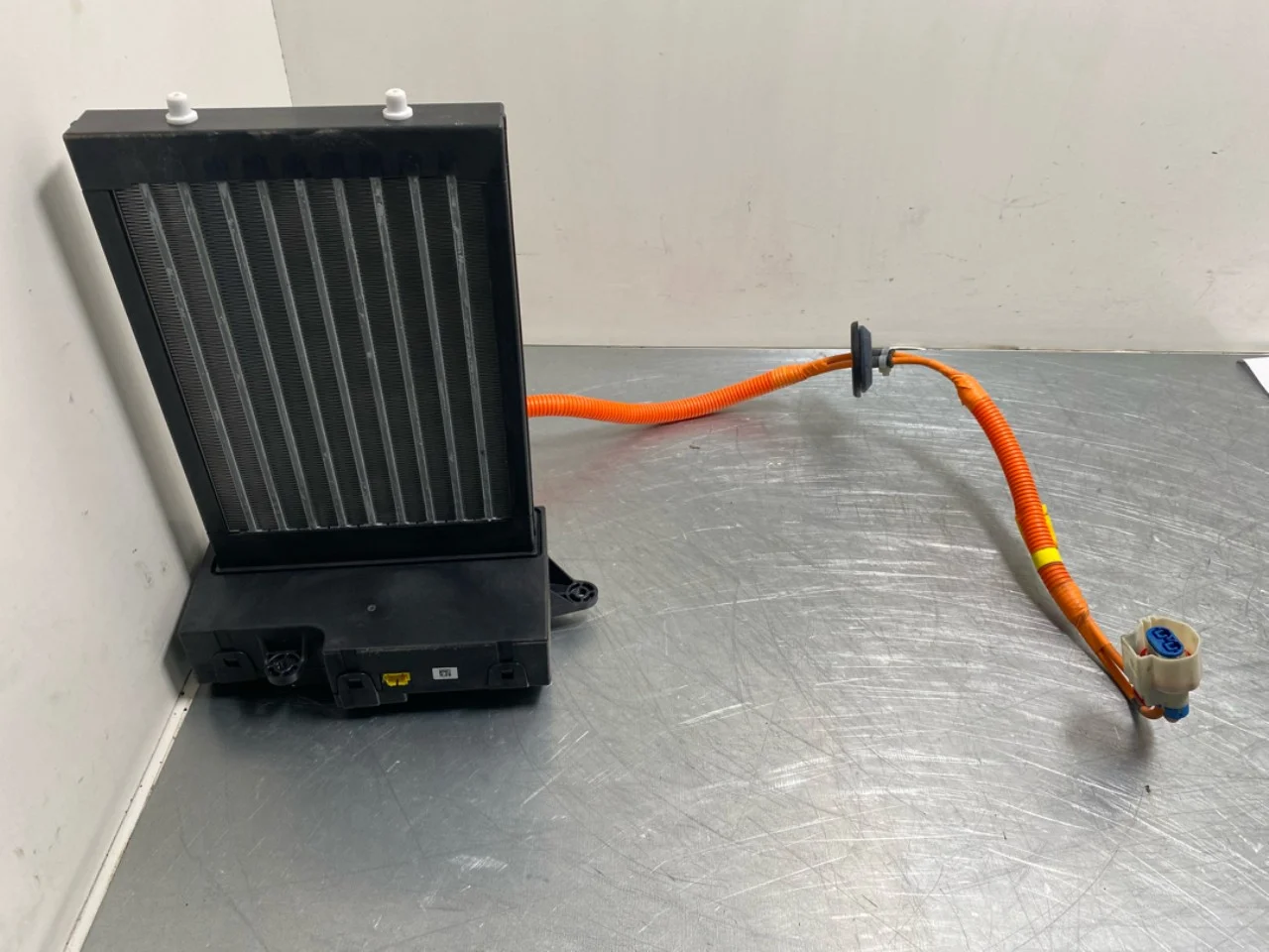 Tesla MODEL S 2013- Heater matrix, electric