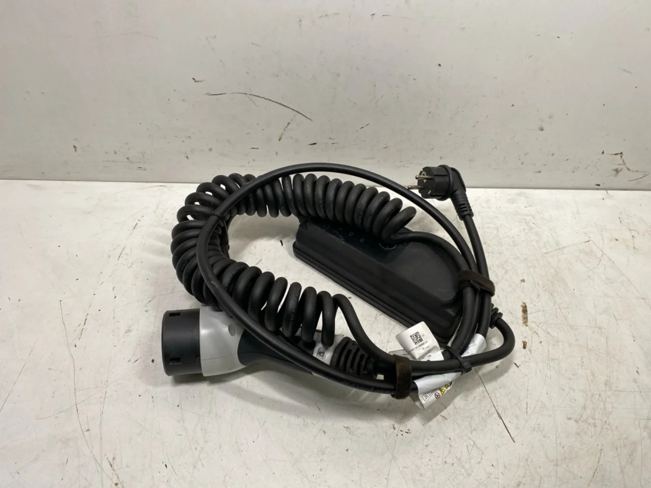 Mercedes EQA H243 2021- Încărcător baterie