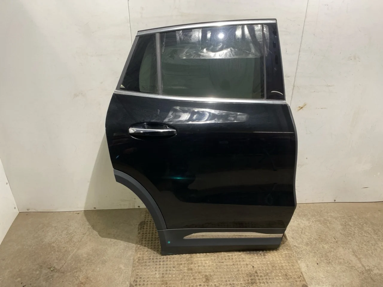 Mercedes EQA H243 2021- Door, 4-door, rear right