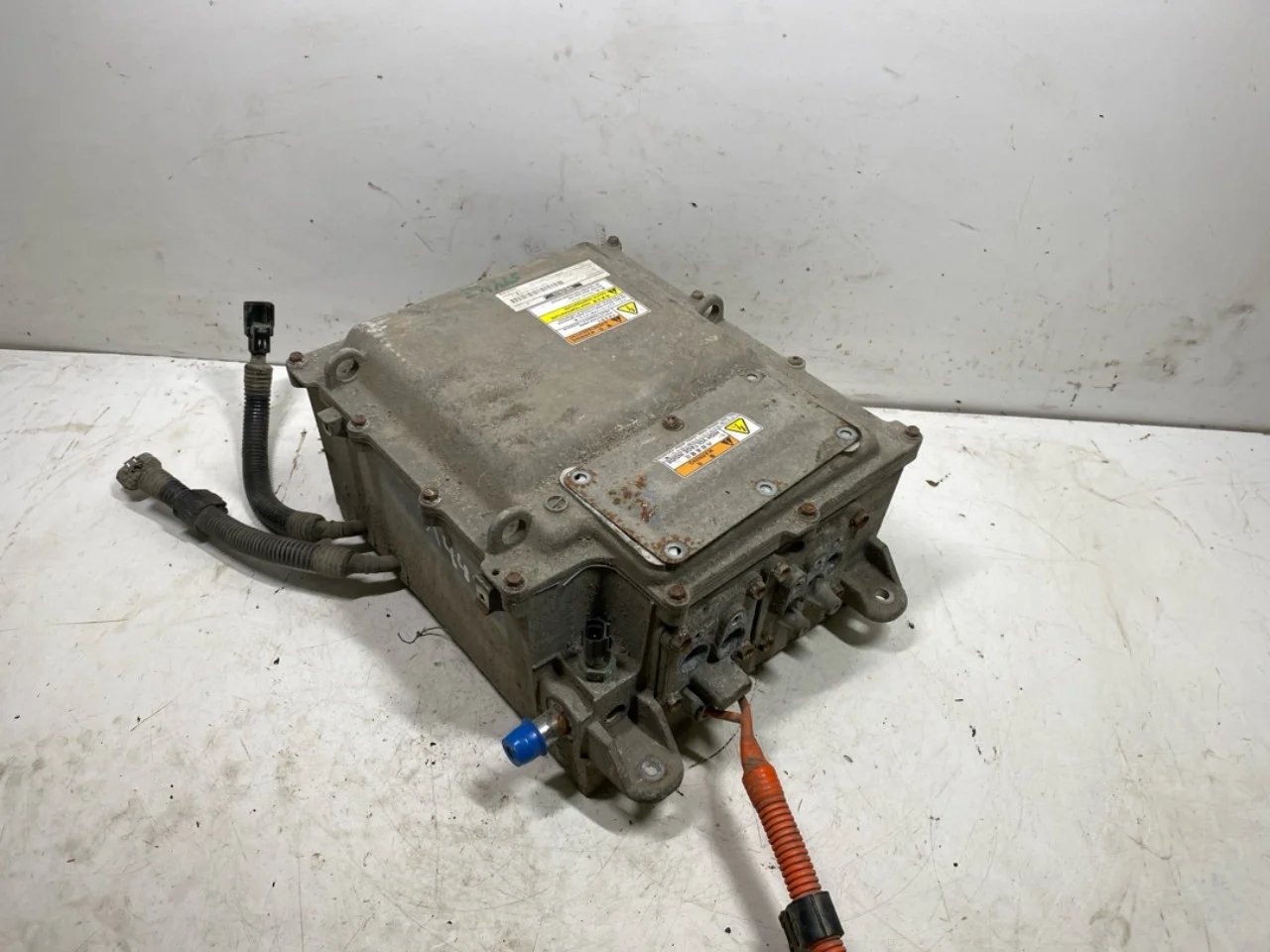 Citroen C-ZERO Inverter, 12-220V nézet 2