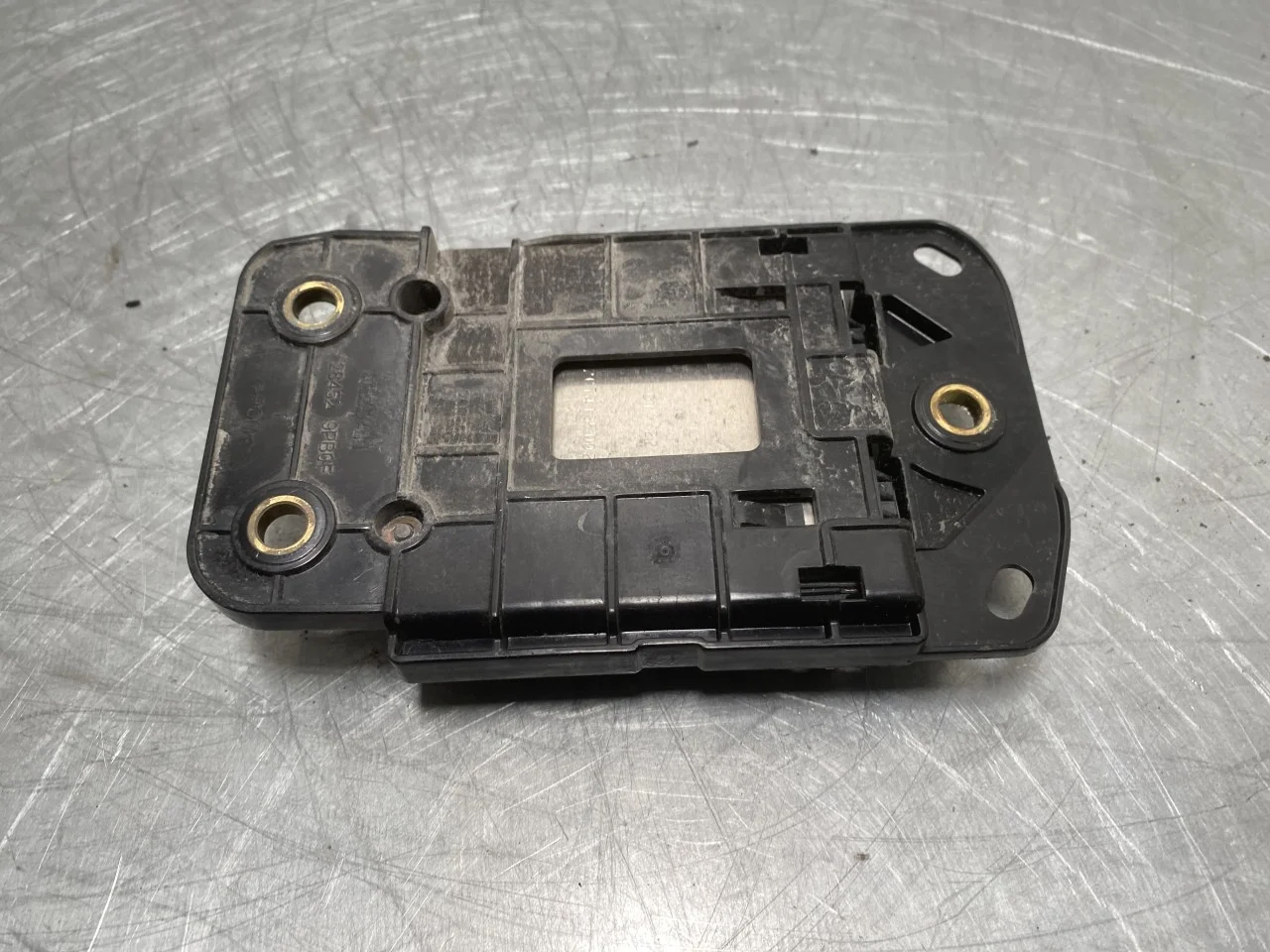 Nissan LEAF 2017-24 Active collision protection sensor view 3