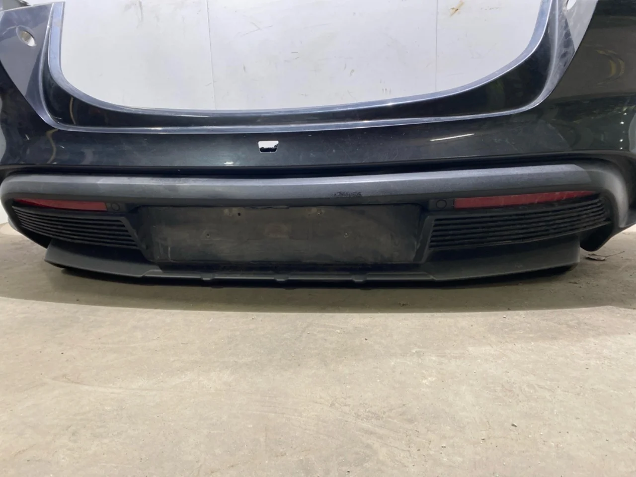 Porsche TAYCAN 2020- Lökhárító, hátsó nézet 4