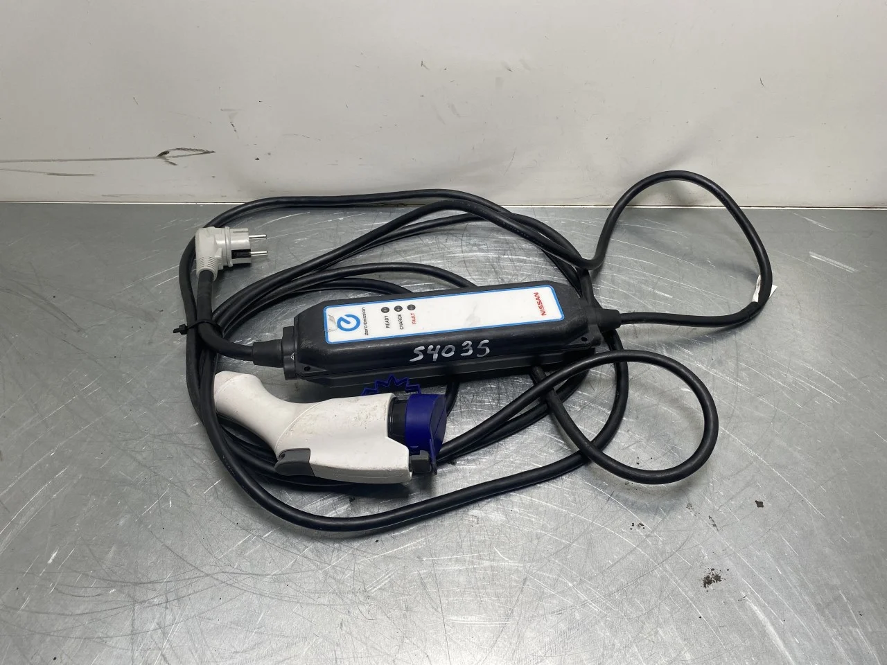 Nissan LEAF 2011-17 Battery charger