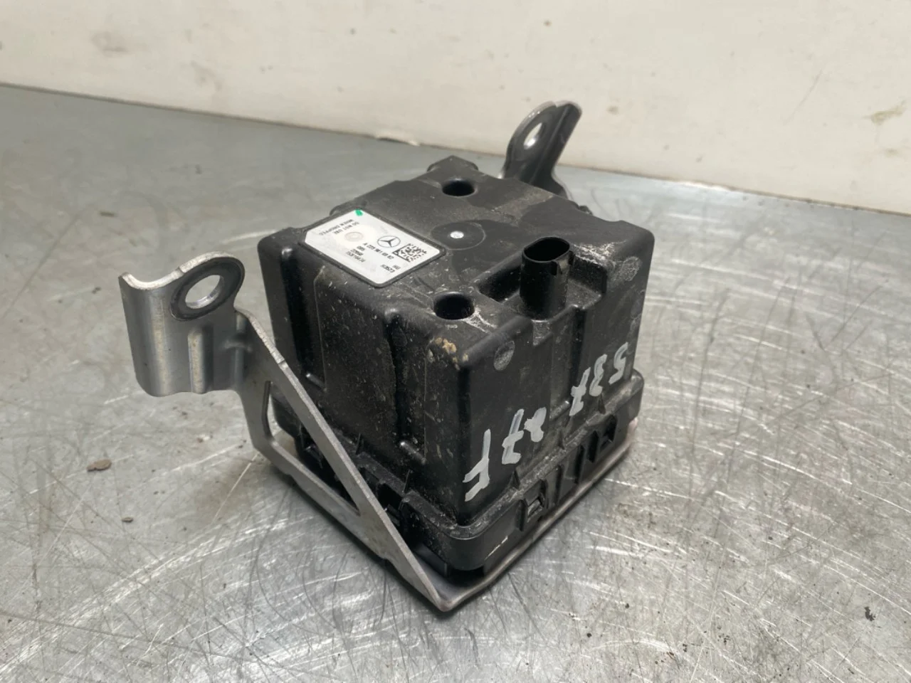 Mercedes EQA H243 2021- Difuzor sunet motor vedere 3