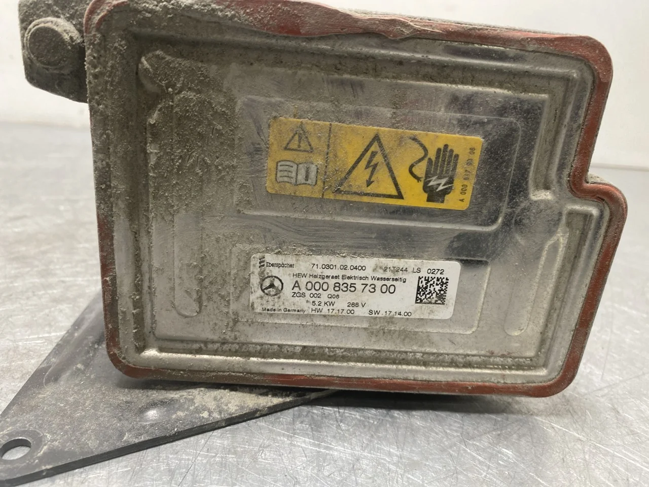 Mercedes EQA H243 2021- Fűtőradiátor, elektromos vedere 2